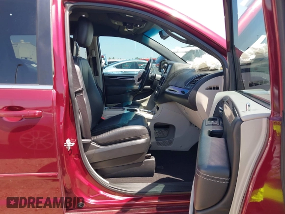 2017 Dodge Grand Caravan SXT with VIN 2C4RDGCG6HR581664, listed as a IAAI auction lot 41986539 with 111,164 mi miles and . Bid and sale history available at DreamBid. Image 5.