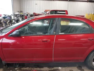 2005 Dodge Stratus SXT z VIN 1B3EL46R35N628222, wystawiony jako IAAI lot #41699883 z przebiegiem 140 844 mil mil oraz . Historia ofert i sprzedaży dostępna na DreamBid. Obrazek 14.
