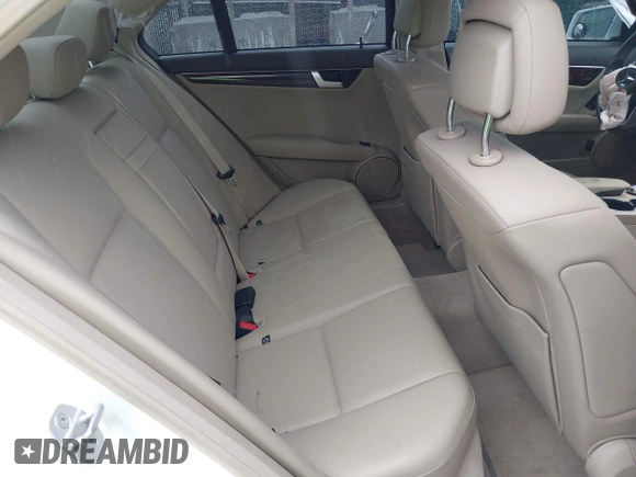 2013 Mercedes-Benz C 300 Sport с VIN WDDGF8AB7DR276047, выставлен на аукционе IAAI как лот 42511628 с пробегом 113 694 миль миль и . История ставок и продаж доступна на DreamBid. Изображение 8.