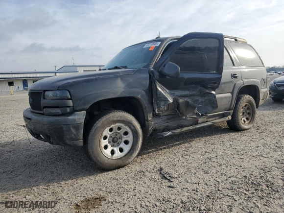 2002 Chevrolet Tahoe LT with VIN 1GNEK13Z02R285658, listed as a Copart auction lot 43216905 with 266,656 mi miles and Salvage Title. Bid and sale history available at carsss.com. Image 1.