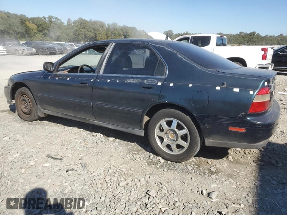 1995 Honda Accord EX with VIN 1HGCD5661SA012246, listed as a Copart auction lot 77007384 with 211,546 mi miles and Salvage Title. Bid and sale history available at DreamBid. Image 2.