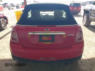 2014 MINI Convertible с VIN WMWZN3C59ET569675, выставлен на аукционе IAAI как лот 42378842 с пробегом 70 352 миль миль и . История ставок и продаж доступна на DreamBid. Изображение 15.