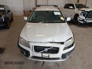 2008 Volvo XC70 с VIN YV4BZ982681005778, выставлен на аукционе IAAI как лот 42254211 с пробегом 123 609 миль миль и . История ставок и продаж доступна на DreamBid. Изображение 12.