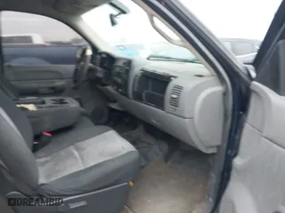 2008 Chevrolet Silverado 1500 Work Truck with VIN 1GCEC19X58Z302703, listed as a IAAI auction lot 41886312 with 181,339 mi miles. Bid and sale history available at carsss.com. Image 5.