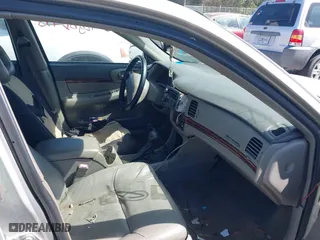 2005 Chevrolet Impala LS with VIN 2G1WH52K559382532, listed as a IAAI auction lot 41979788 with 170,826 mi miles. Bid and sale history available at carsss.com. Image 5.