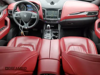 2018 Maserati Levante with VIN ZN661XUA7JX270207, listed as a Copart auction lot 55647243 with 21,557 mi miles. Bid and sale history available at carsss.com. Image 8.