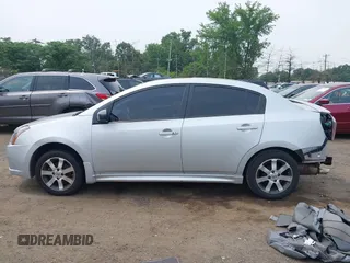 2012 Nissan Sentra S z VIN 3N1AB6AP2CL691877, wystawiony jako IAAI lot #42497242 z przebiegiem 188 160 mil mil oraz . Historia ofert i sprzedaży dostępna na DreamBid. Obrazek 14.