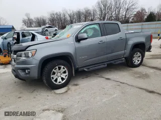 2018 Chevrolet Colorado 4WD LT with VIN 1GCPTCE19J1159359, listed as a Copart auction lot 43334765 with 123,449 mi miles and Salvage Title. Bid and sale history available at carsss.com. Image 1.