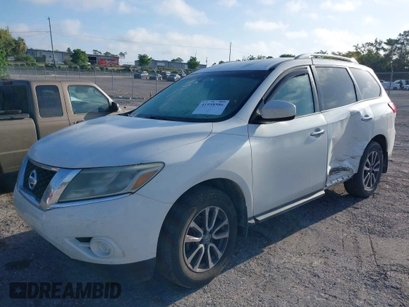 2013 Nissan Pathfinder SV with VIN 5N1AR2MNXDC646674, listed as a IAAI auction lot 41958586 with 238,257 mi miles. Bid and sale history available at carsss.com. Image 2.