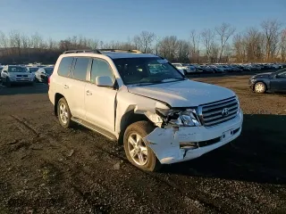 2011 Toyota Land Cruiser with VIN JTMHY7AJ9B4008475, listed as a Copart auction lot 84820024 with 101,903 mi miles and Salvage Title. Bid and sale history available at carsss.com. Image 12.