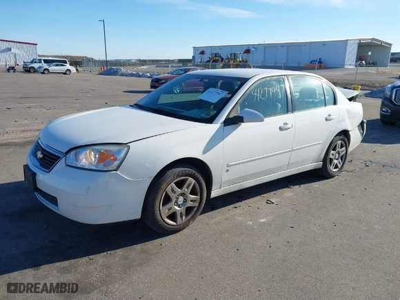 2008 Chevrolet Malibu Classic LT with VIN 1G1ZT58N18F148378, listed as a IAAI auction lot 41277947 with 139,564 mi miles. Bid and sale history available at carsss.com. Image 2.