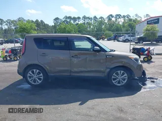 2015 Kia Soul + with VIN KNDJP3A53F7195085, listed as a IAAI auction lot 41962140 with 160,578 mi miles. Bid and sale history available at carsss.com. Image 13.
