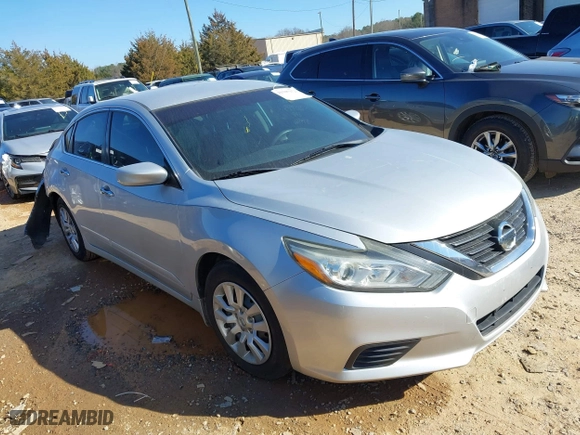 2017 Nissan Altima 2.5 SR with VIN 1N4AL3AP3HC207913, listed as a IAAI auction lot 41505152 with 109,258 mi miles. Bid and sale history available at carsss.com. Image 13.