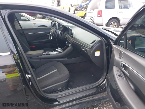 2022 Hyundai Sonata Hybrid SEL with VIN KMHL34JJ8NA051620, listed as a IAAI auction lot 41656627 with 42,253 mi miles. Bid and sale history available at carsss.com. Image 5.