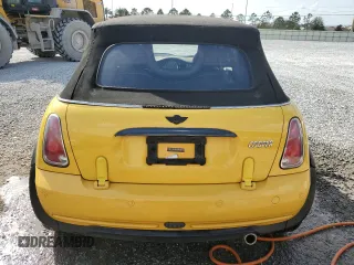 2008 MINI Convertible z VIN WMWRF33588TG18367, wystawiony jako Copart lot #47261345 z przebiegiem 132 150 mil mil oraz Szkody całkowita. Historia ofert i sprzedaży dostępna na DreamBid. Obrazek 6.