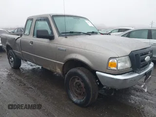 2006 Ford Ranger XL with VIN 1FTYR15E16PA16078, listed as a IAAI auction lot 41504213 with 131,221 mi miles. Bid and sale history available at carsss.com. Image 1.