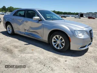 2016 Chrysler 300 Limited z VIN 2C3CCAAG0GH207942, wystawiony jako Copart lot #57915885 z przebiegiem 96 150 mil mil oraz Szkoda całkowita • Salvage title. Historia ofert i sprzedaży dostępna na DreamBid. Obrazek 4.