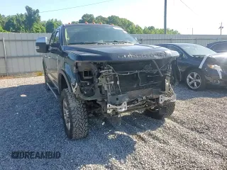 2017 Ford F-250 Lariat z VIN 1FT7W2BT6HEB84309, wystawiony jako Copart lot #57547225 z przebiegiem 150 467 mil mil oraz Szkoda całkowita • Salvage title. Historia ofert i sprzedaży dostępna na DreamBid. Obrazek 13.