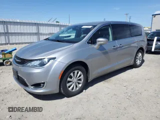 2018 Chrysler Pacifica Touring Plus with VIN 2C4RC1FG1JR132913, listed as a Copart auction lot 61473995 with 169,100 mi miles and Non repairable. Bid and sale history available at DreamBid. Image 1.