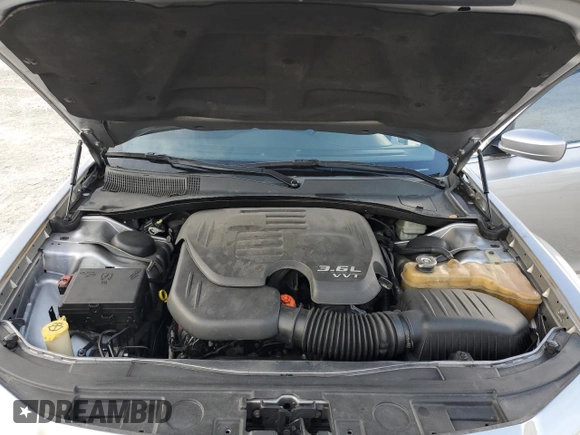 2011 Chrysler 300 with VIN 2C3CA4CG9BH523403, listed as a Copart auction lot 87312334 with 181,366 mi miles and Clean Title. Bid and sale history available at carsss.com. Image 11.