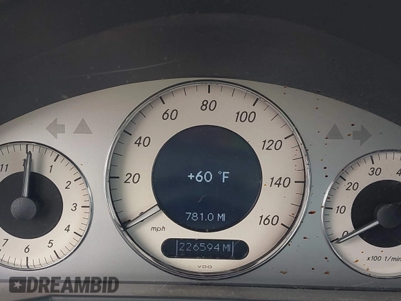 2006 Mercedes-Benz E-Class 3.5L with VIN WDBUF56J16A904485, listed as a IAAI auction lot 42063443 with 226,594 mi miles. Bid and sale history available at carsss.com. Image 7.