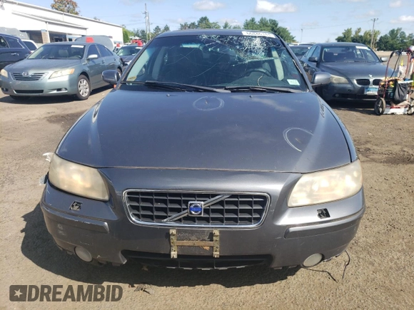 2005 Volvo S60 with VIN YV1RH592652460108, listed as a Copart auction lot 66846144 with 97,005 mi miles and Salvage Title. Bid and sale history available at carsss.com. Image 5.