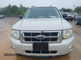 2008 Ford Escape XLT с VIN 1FMCU03158KC06061, выставлен на аукционе IAAI как лот 42381203 с пробегом 239 532 миль миль и . История ставок и продаж доступна на DreamBid. Изображение 6.