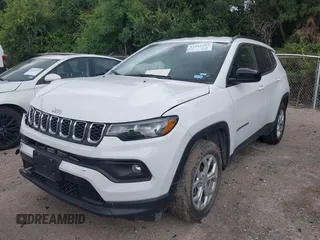2024 Jeep Compass Latitude with VIN 3C4NJDBN9RT100598, listed as a IAAI auction lot 42541564 with 25,447 mi miles and . Bid and sale history available at DreamBid. Image 16.