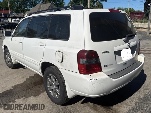 2004 Toyota Highlander z VIN JTEEP21A540013137, wystawiony jako Copart lot #57712075 z przebiegiem 332 592 mil mil oraz Czysty tytuł • Clean title. Historia ofert i sprzedaży dostępna na DreamBid. Obrazek 3.