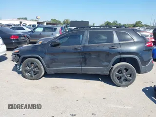 2016 Jeep Cherokee Sport z VIN 1C4PJLAB1GW324322, wystawiony jako IAAI lot #40495263 z przebiegiem 172 654 mil mil oraz . Historia ofert i sprzedaży dostępna na DreamBid. Obrazek 15.