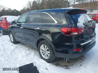 2019 Kia Sorento LX V6 with VIN 5XYPGDA5XKG558947, listed as a IAAI auction lot 41374034 with 47,389 mi miles. Bid and sale history available at carsss.com. Image 3.