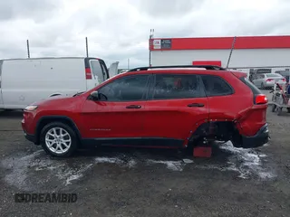 2016 Jeep Cherokee Sport with VIN 1C4PJLAB9GW302925, listed as a IAAI auction lot 42206944 with 133,950 mi miles and . Bid and sale history available at DreamBid. Image 15.