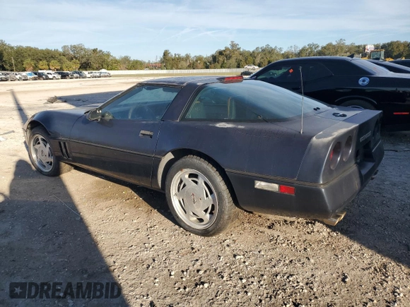 1988 Chevrolet Corvette z VIN 1G1YY2183J5110937, wystawiony jako Copart lot #87162404 z przebiegiem 57 939 mil mil oraz Czysty tytuł • Clean title. Historia ofert i sprzedaży dostępna na DreamBid. Obrazek 2.