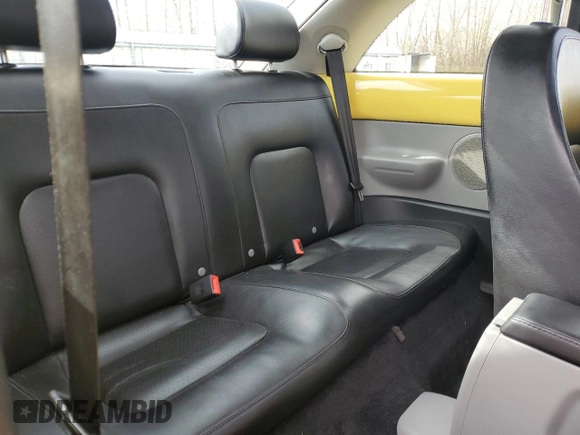2005 Volkswagen New Beetle Coupe GLS with VIN 3VWCK31C35M412352, listed as a Copart auction lot 50719995 with 110,502 mi miles and Salvage Title. Bid and sale history available at carsss.com. Image 11.