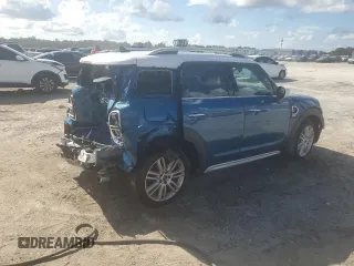 2023 MINI Countryman Cooper S with VIN WMZ53BR08P3R00410, listed as a Copart auction lot 68829034 with 11,877 mi miles and Salvage Title. Bid and sale history available at carsss.com. Image 3.
