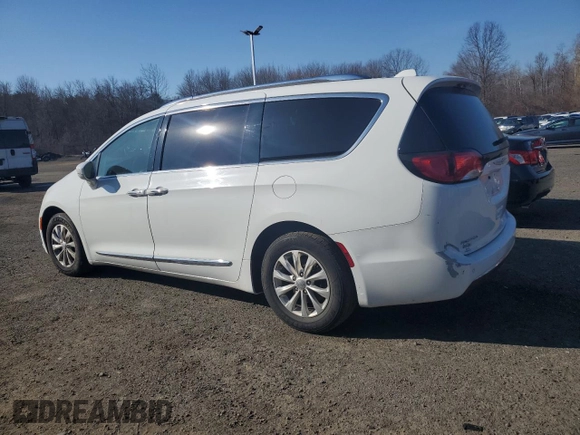 2018 Chrysler Pacifica Touring L z VIN 2C4RC1BG2JR211321, wystawiony jako Copart lot #48674735 z przebiegiem 144 769 mil mil oraz Tytuł czysty. Historia ofert i sprzedaży dostępna na DreamBid. Obrazek 2.