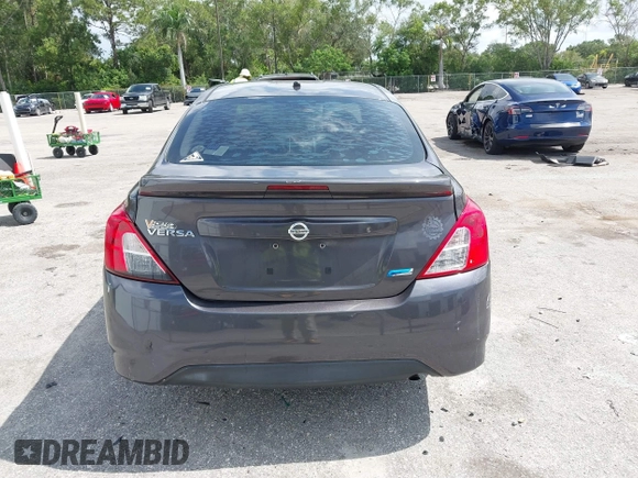 2015 Nissan Versa SV с VIN 3N1CN7AP4FL852899, выставлен на аукционе IAAI как лот 42496924 с пробегом 218 261 миль миль и . История ставок и продаж доступна на DreamBid. Изображение 16.