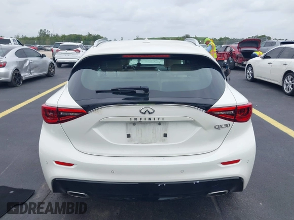 2018 Infiniti QX30 Luxury с VIN SJKCH5CP1JA053066, выставлен на аукционе IAAI как лот 42437633 с пробегом 81 877 миль миль и . История ставок и продаж доступна на DreamBid. Изображение 17.