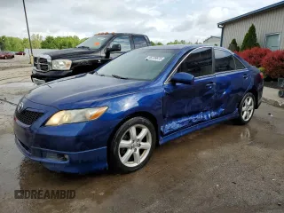 2008 Toyota Camry LE z VIN 4T1BK46K98U072396, wystawiony jako Copart lot #56739875 z przebiegiem 252 648 mil mil oraz Nie do naprawy • Non repairable. Historia ofert i sprzedaży dostępna na DreamBid. Obrazek 1.