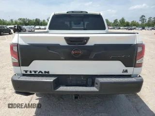 2021 Nissan Titan Pro-4X z VIN 1N6AA1ED0MN533801, wystawiony jako Copart lot #53301215 z przebiegiem 41 991 mil mil oraz Szkoda całkowita • Salvage title. Historia ofert i sprzedaży dostępna na DreamBid. Obrazek 6.