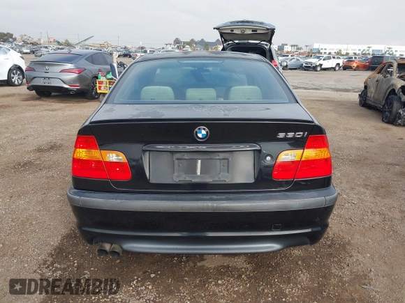 2005 BMW 3 Series 330i with VIN WBAEV53415KM08390, listed as a IAAI auction lot 41507259 with 192,211 mi miles. Bid and sale history available at carsss.com. Image 16.