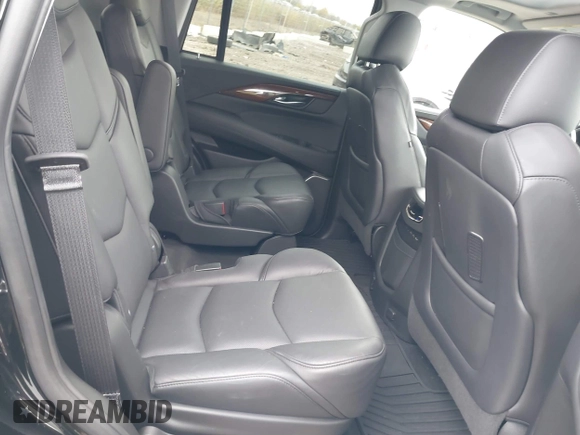 2019 Cadillac Escalade Luxury z VIN 1GYS4BKJ1KR398505, wystawiony jako IAAI lot #40662422 z przebiegiem 57 932 mil mil oraz . Historia ofert i sprzedaży dostępna na DreamBid. Obrazek 8.