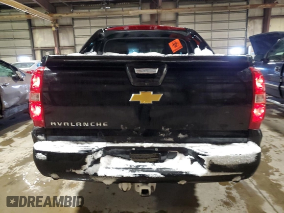 2013 Chevrolet Avalanche LT with VIN 3GNTKFE70DG248404, listed as a Copart auction lot 45029835 with 177,877 mi miles and Salvage title. Bid and sale history available at DreamBid. Image 6.