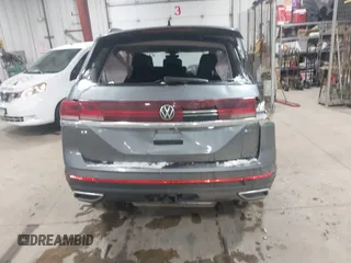 2024 Volkswagen Atlas SE with VIN 1V2KR2CA4RC559169, listed as a IAAI auction lot 41572821 with 25,998 mi miles and . Bid and sale history available at DreamBid. Image 17.