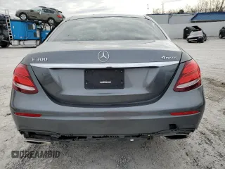 2019 Mercedes-Benz E-Class E 300 with VIN WDDZF4KB4KA525755, listed as a Copart auction lot 84372664 with 0 mi miles and Salvage Title. Bid and sale history available at carsss.com. Image 6.