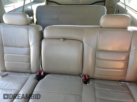 2005 Ford Excursion Limited с VIN 1FMNU43S75ED45773, выставлен на аукционе Copart как лот 74396164 с пробегом 256 904 миль миль и Списание • Salvage title. История ставок и продаж доступна на DreamBid. Изображение 10.