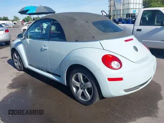 2006 Volkswagen Beetle with VIN 3VWSF31YX6M323407, listed as a IAAI auction lot 42330968 with 172,664 mi miles and . Bid and sale history available at DreamBid. Image 3.