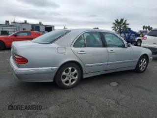 2002 Mercedes-Benz E-Class with VIN WDBJF65J02B446887, listed as a Copart auction lot 44057675 with 252,388 mi miles and Clean Title. Bid and sale history available at carsss.com. Image 3.