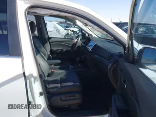 2017 Honda Pilot EX-L z VIN 5FNYF6H64HB084575, wystawiony jako IAAI lot #41857457 z przebiegiem 43 355 mil mil oraz . Historia ofert i sprzedaży dostępna na DreamBid. Obrazek 5.