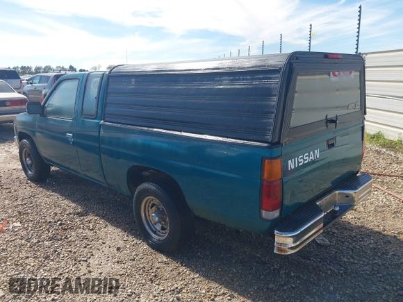 1997 Nissan Frontier XE z VIN 1N6SD16S8VC414870, wystawiony jako IAAI lot #41830303 z przebiegiem 103 158 mil mil oraz . Historia ofert i sprzedaży dostępna na DreamBid. Obrazek 3.